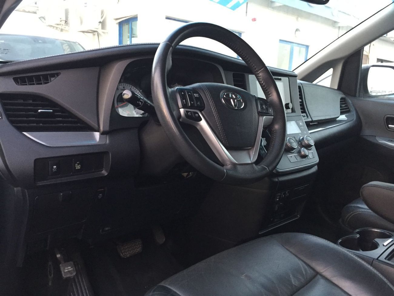 Toyota Sienna Toyota Sienna 2016 – 3.5L V6 | Petrol | Automatic | American Specs