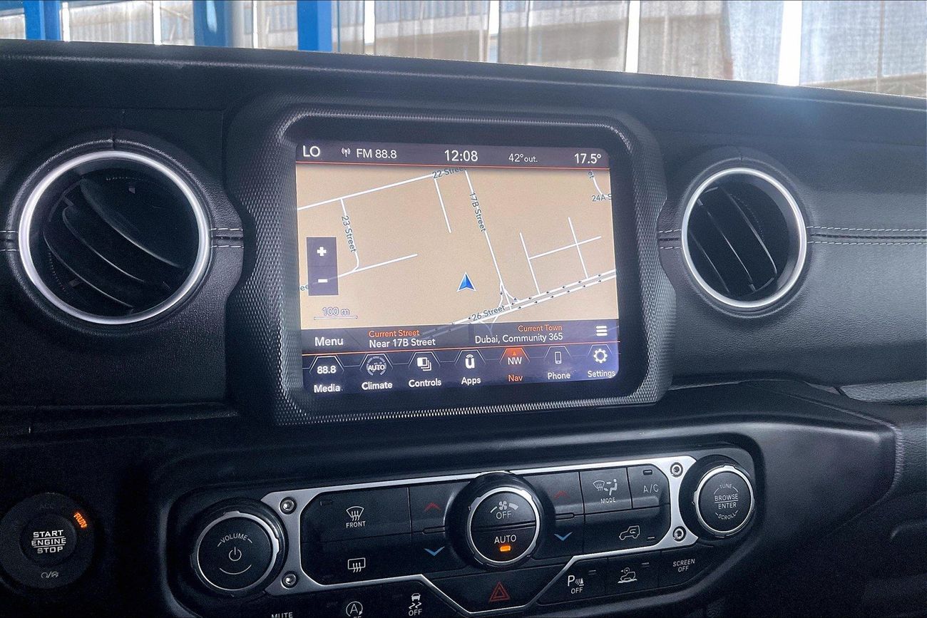 جيب رانجلر Sahara Plus | شامل الضمان | 0 ﺪﻔﻋﺓ ﺃﻮﻟﻯ