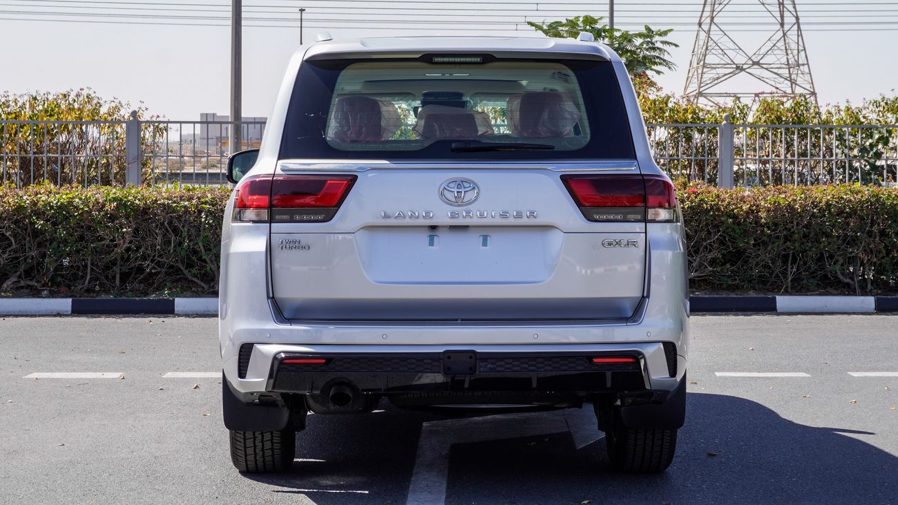 Toyota Land Cruiser GXR 3.5 L V6 Twin Turbo