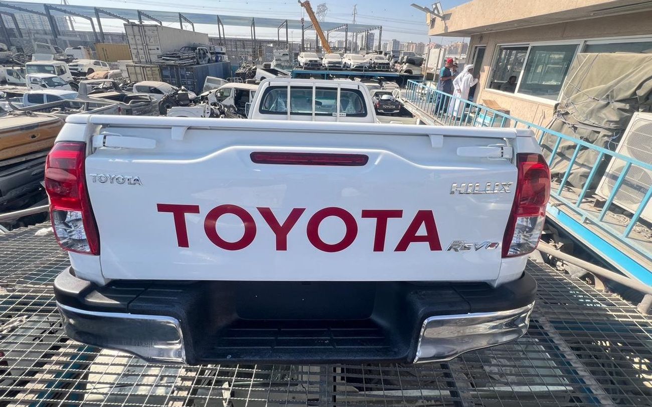 تويوتا هيلوكس RIGHT HAND VEHICLE ONLY FOR EXPORT 2.7 LITER 2WD