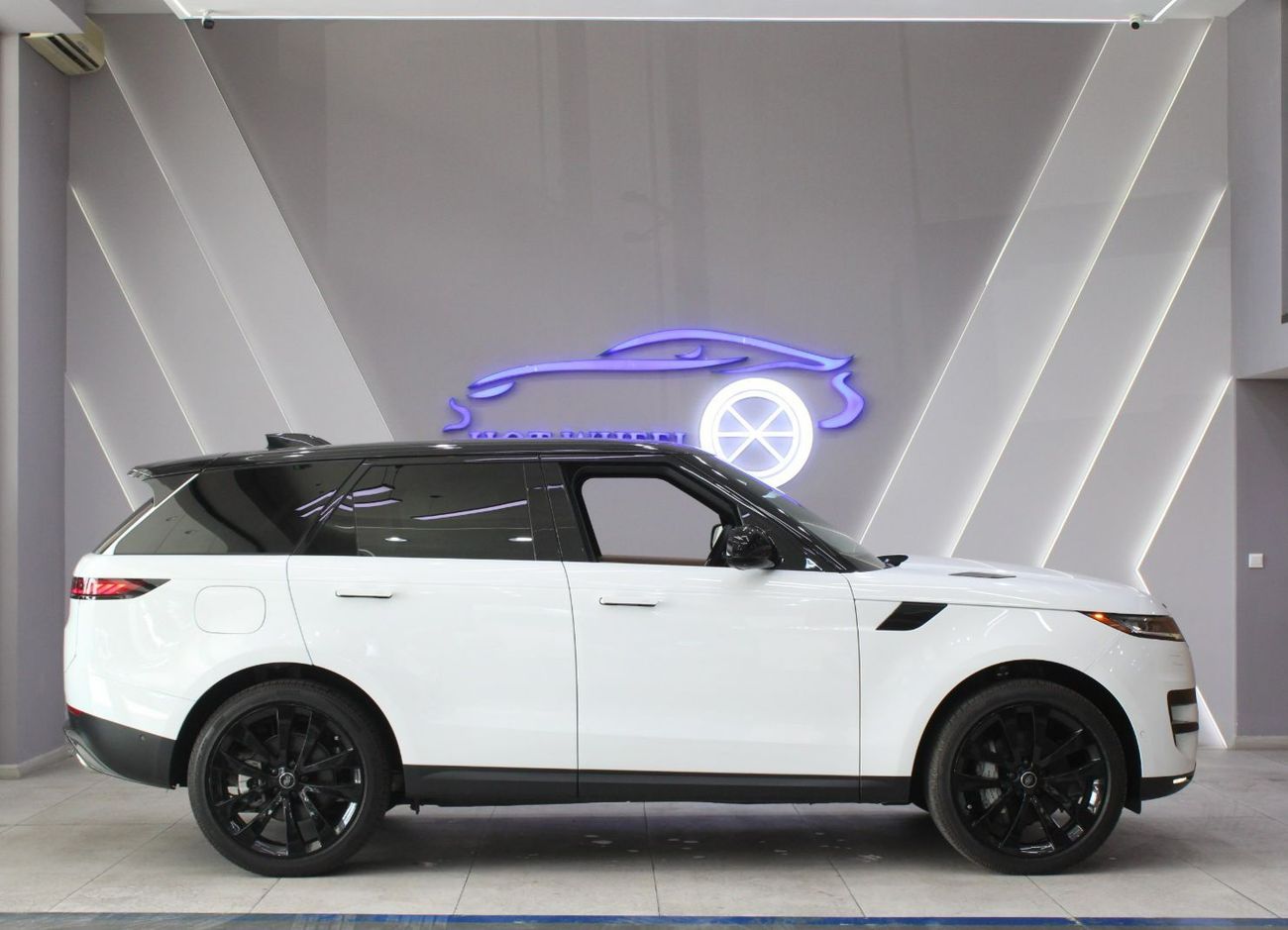 لاند روفر رينج روفر سبورت BRAND NEW!