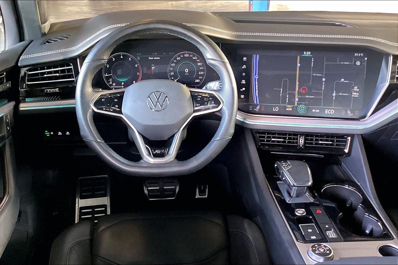 فولكس واجن طوارق R-Line | شامل الضمان | 0 ﺪﻔﻋﺓ ﺃﻮﻟﻯ