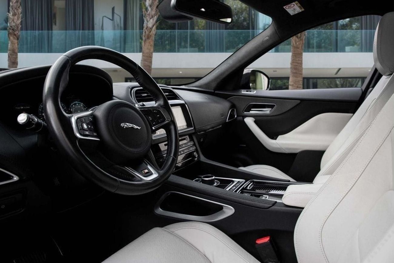 جاكوار F بيس S AWD  | 2,850 P.M (4 Years)⁣ | 0% Downpayment | Immaculate Condition!