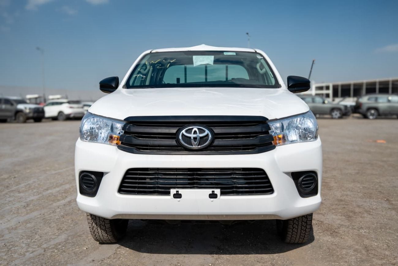 تويوتا هيلوكس GL 2.4GD | Manual | Diesel | Pickup Truck | Four Wheel Drive | 5 Seats | 4 Door