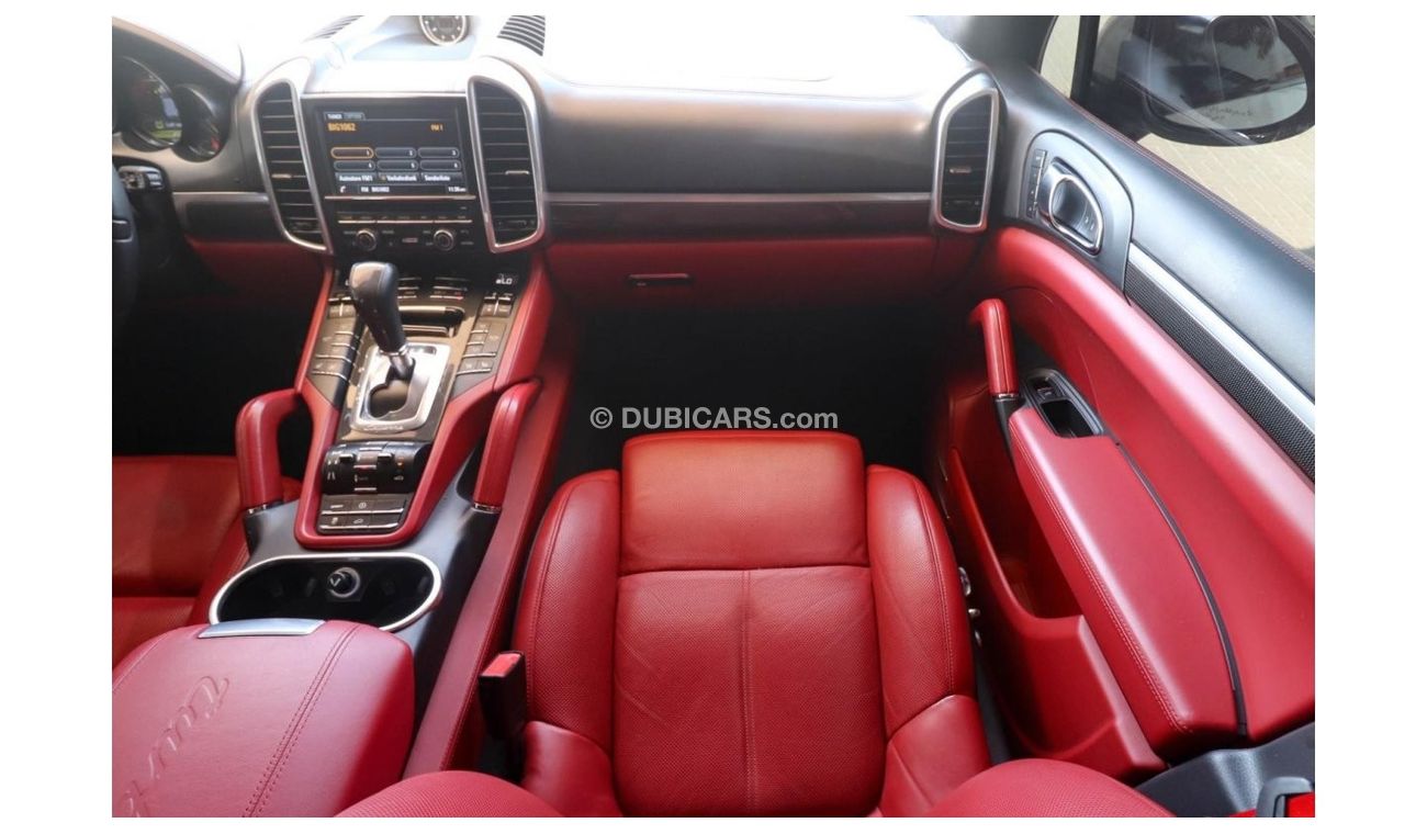 Porsche Cayenne 92A