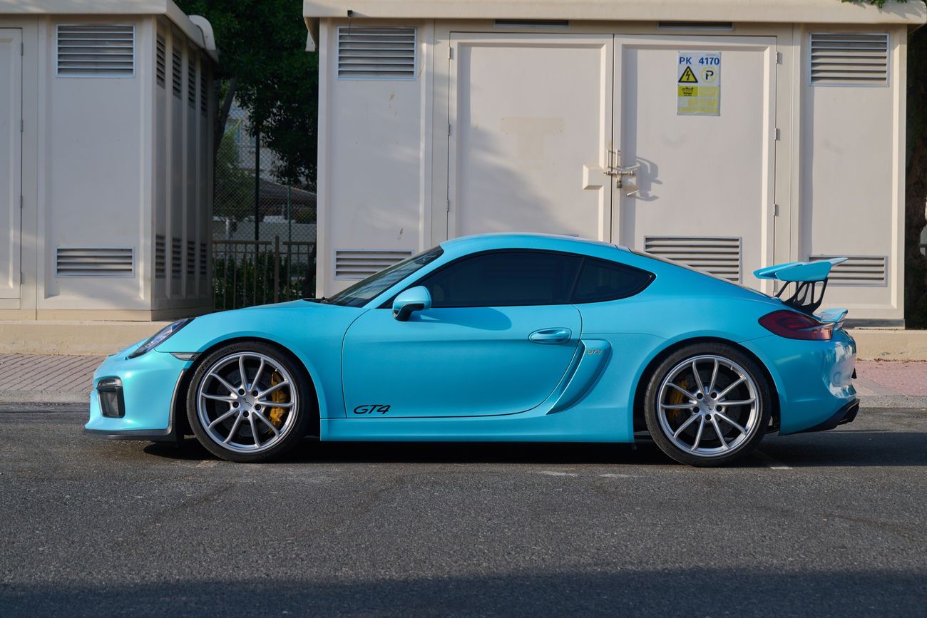 Used Porsche Cayman GT4 2016 GCC Spec, Sports Chrono, Carbon Bucket