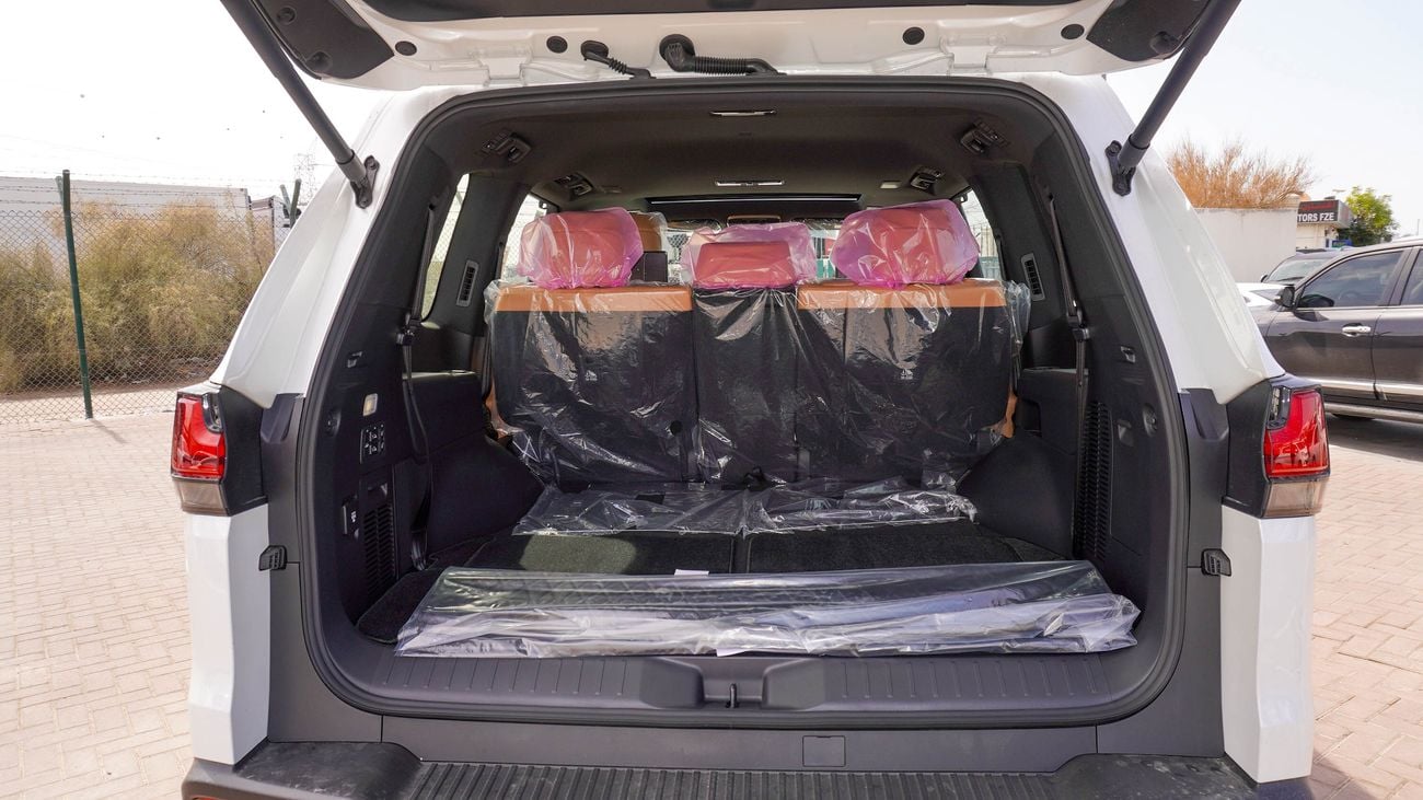 لكزس LX 600 3.5L V6