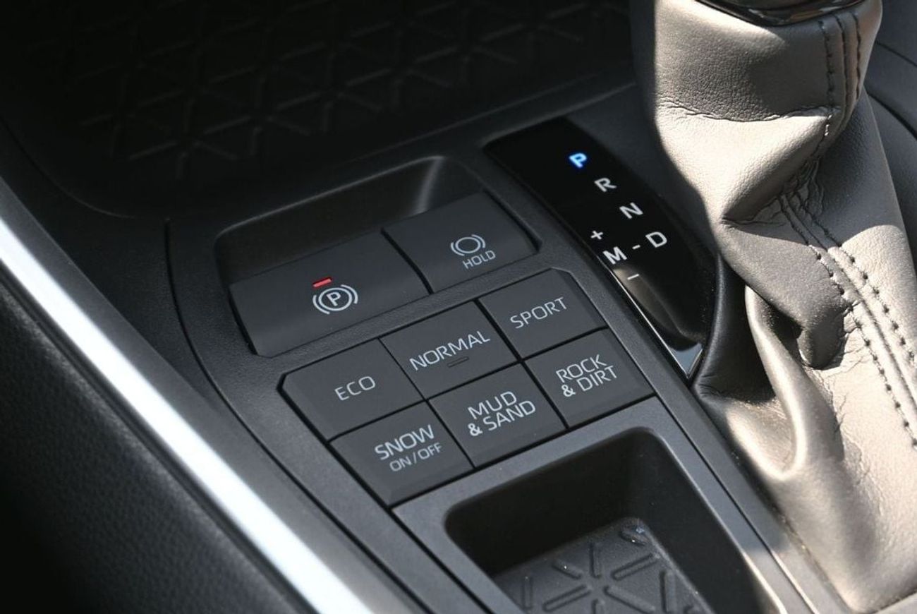 تويوتا راف ٤ Toyota Rav4 2.0L CVT Petrol AWD, Model 2024, Color Silver