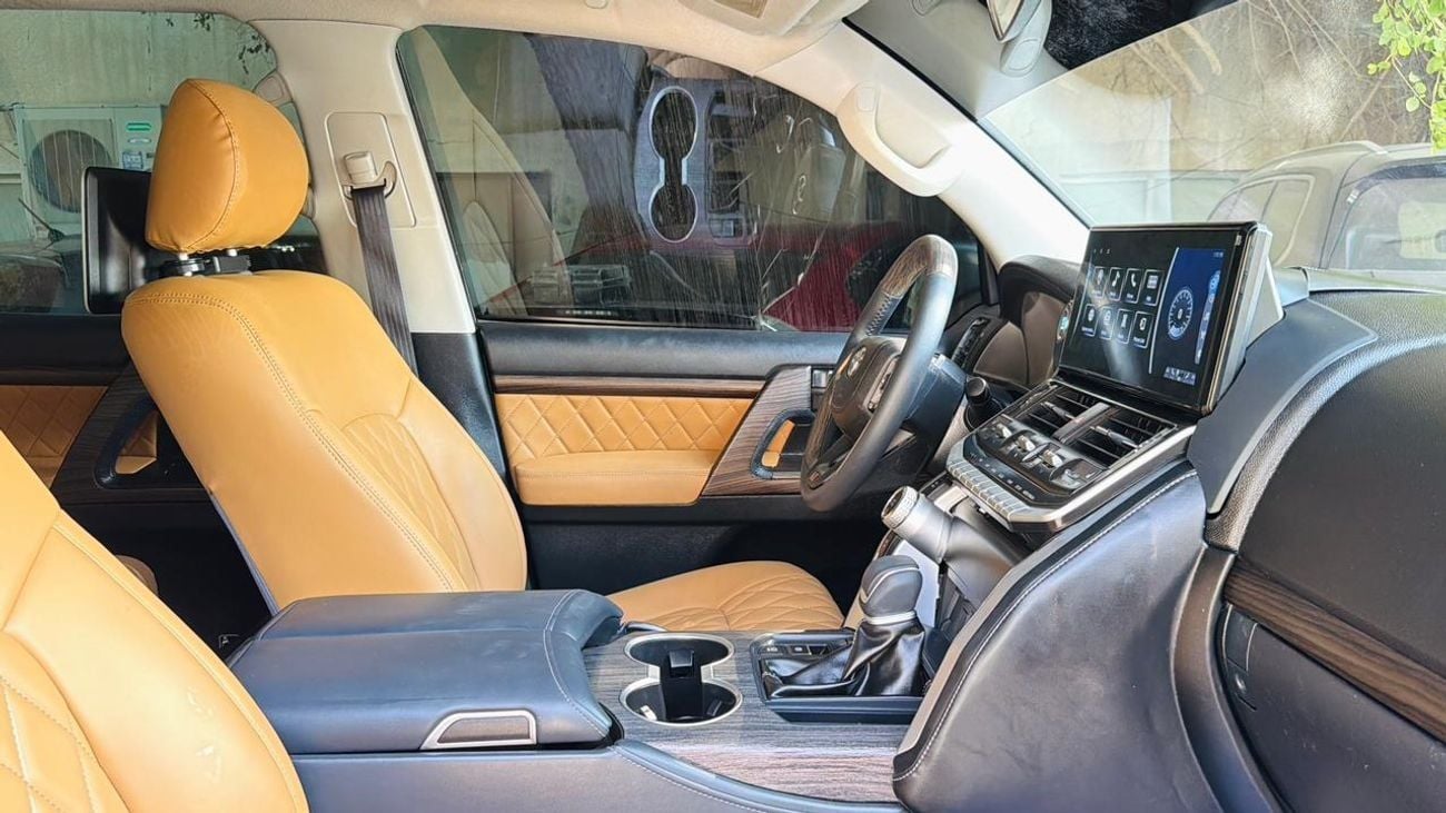 تويوتا لاند كروزر -