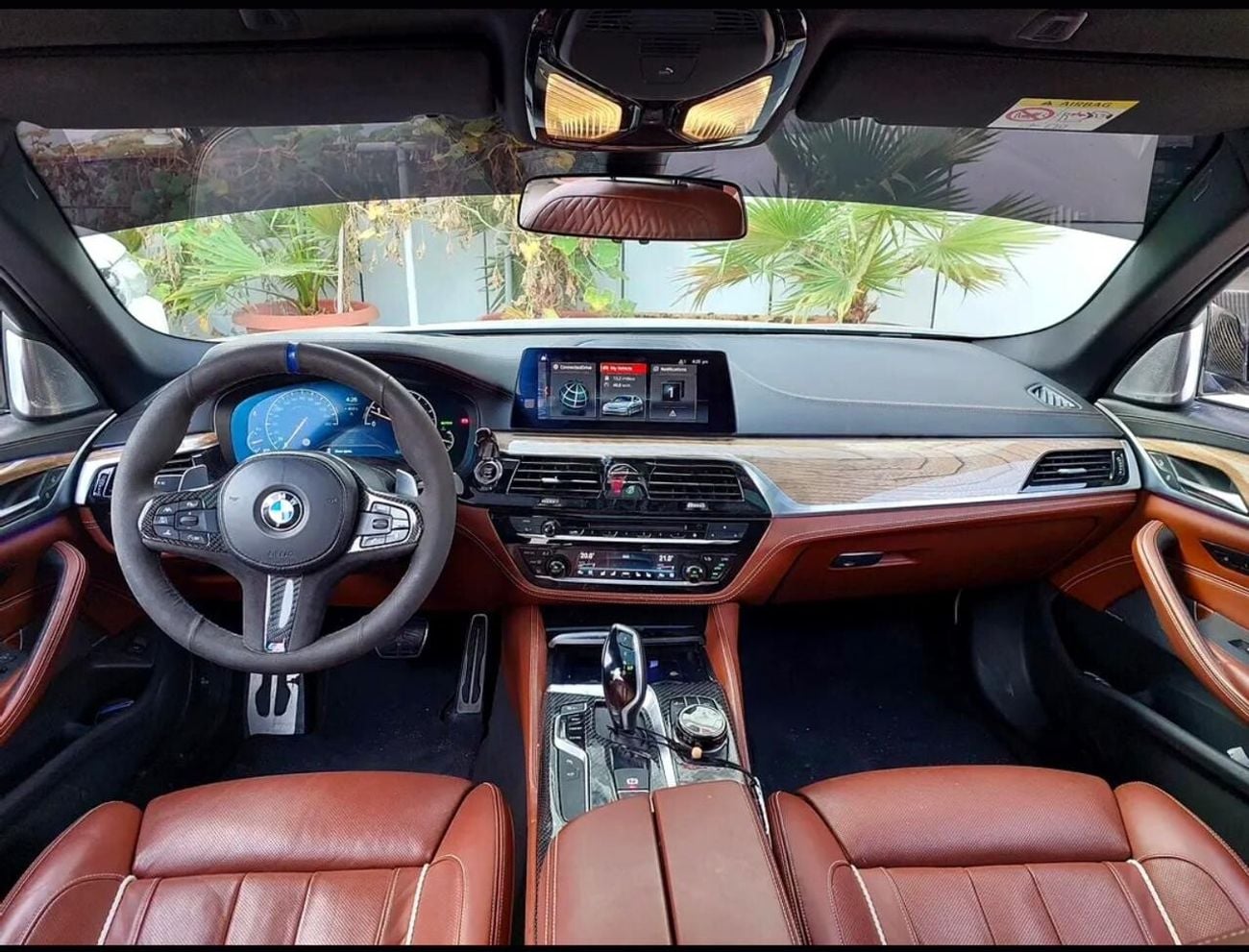 بي أم دبليو M550i Std 4.4L