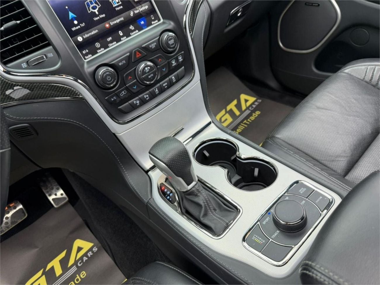 Jeep Grand Cherokee Trackhawk 6.2L 2018 Jeep Grand Cherokee Trackhawk, Full Service History,  Excellent Condition, GCC