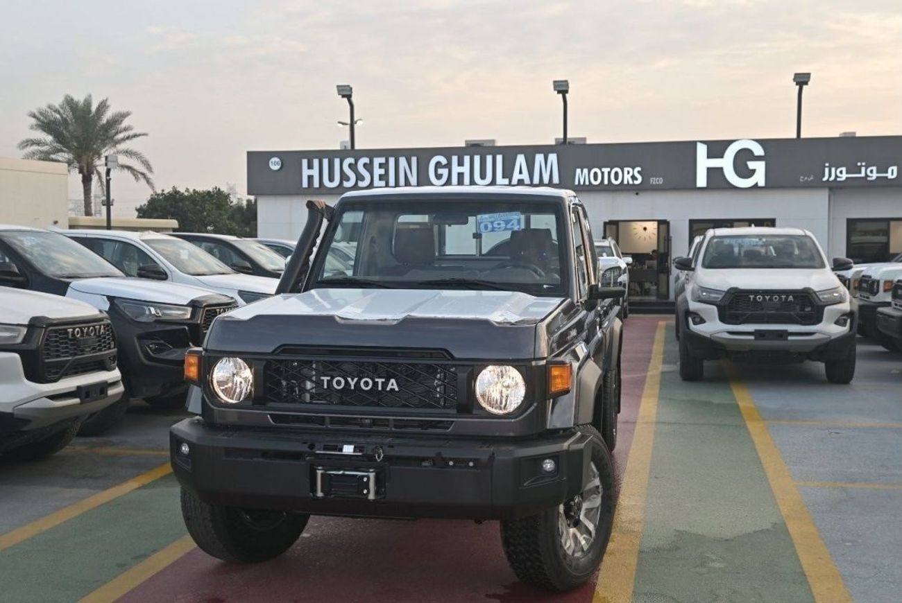 تويوتا لاند كروزر بيك آب TOYOTA LAND CRUISER PICK UP SINGLE CAB 2.8L 4WD DIESEL AUTOMATIC 2024 MODEL