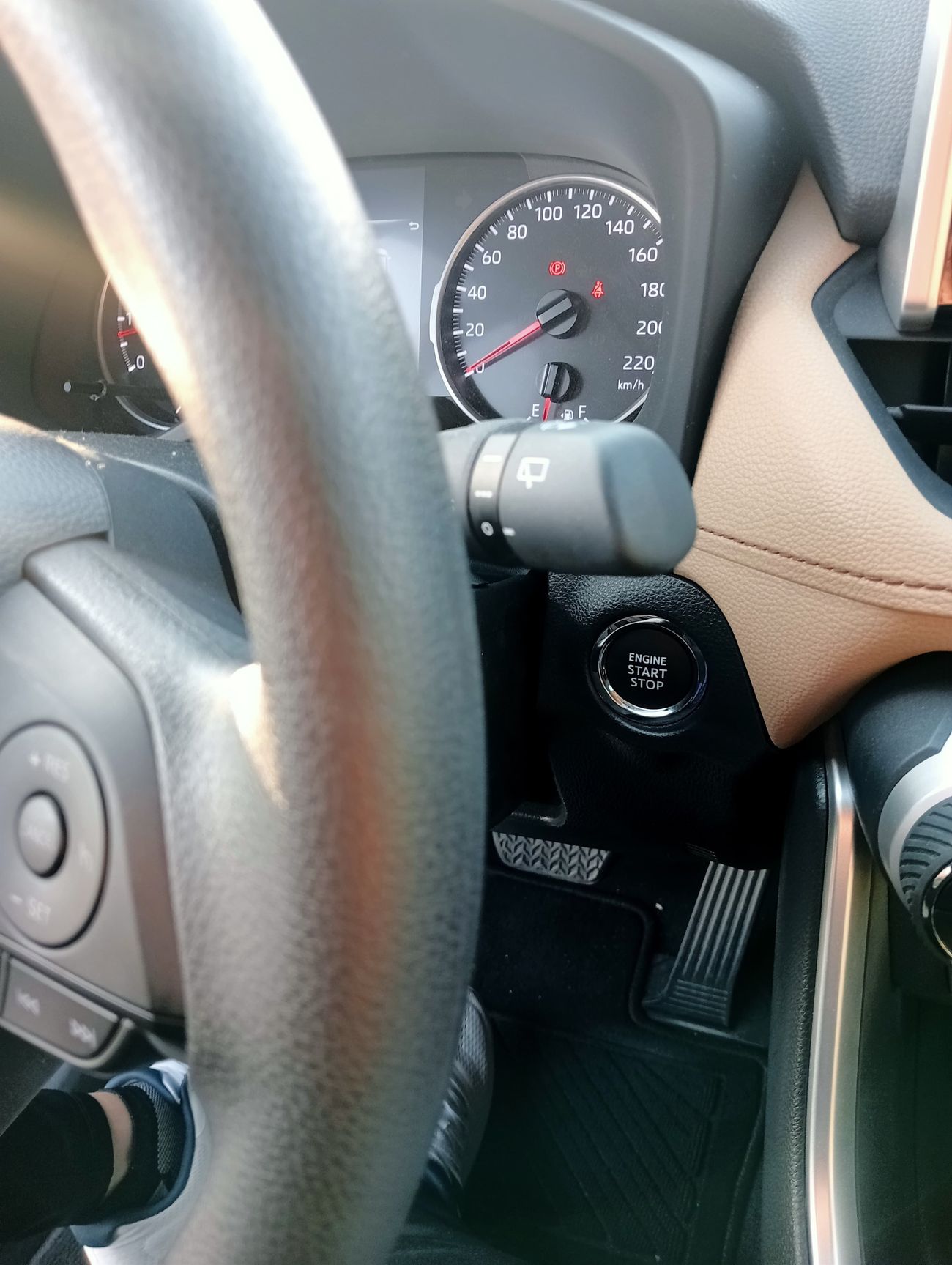 تويوتا راف ٤