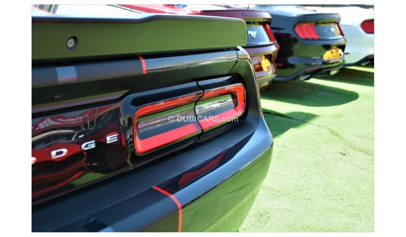 دودج تشالينجر SXT بلس