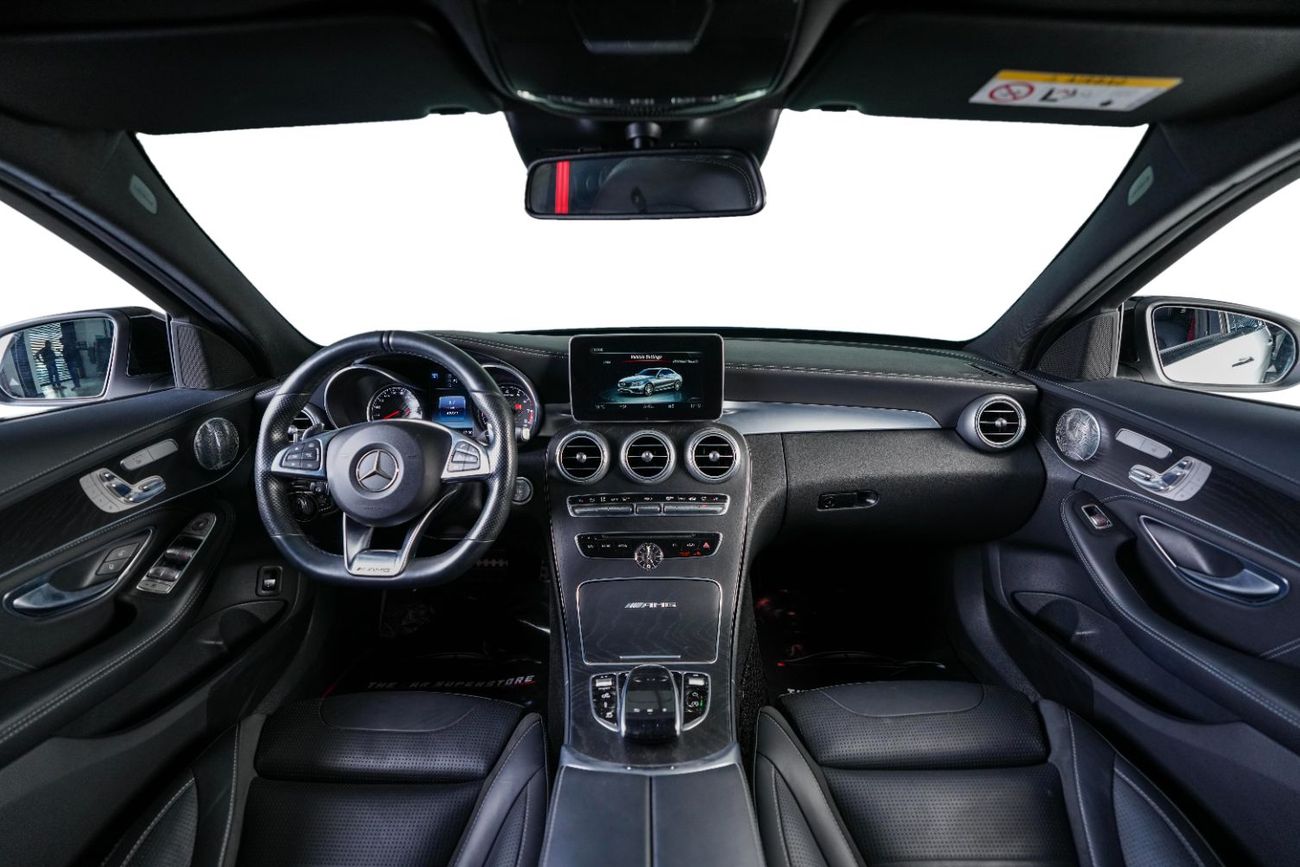 Mercedes Benz C63 AMG STANDARD Std 4.0L Sedan 2017-MERCEDES BENZ C63 AMG-FULL SERVICE HISTORY-IMMACULATE CAR