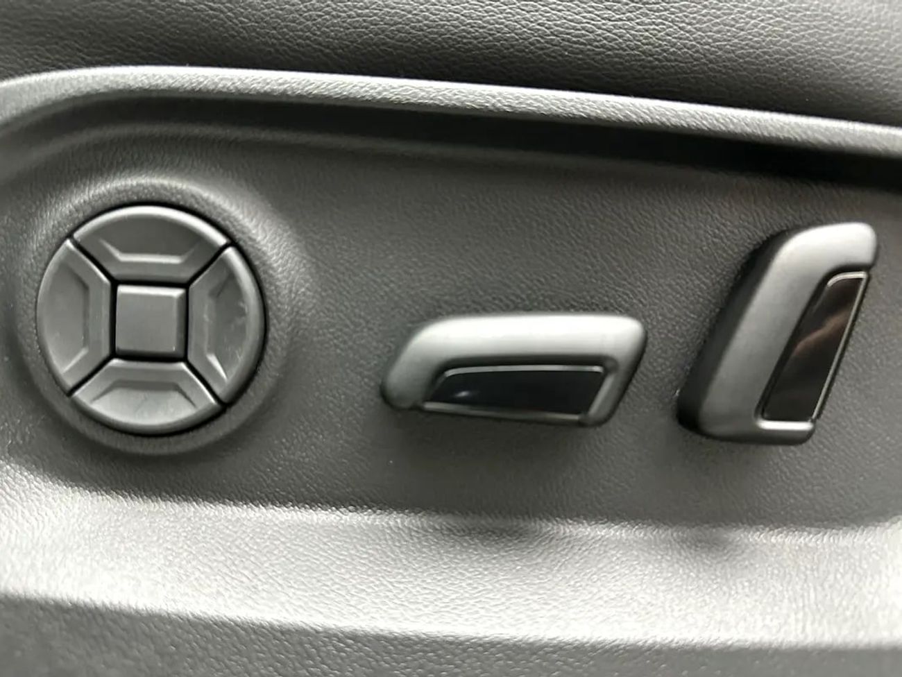 Volkswagen Touareg Elegance 2 3.0L Elegance