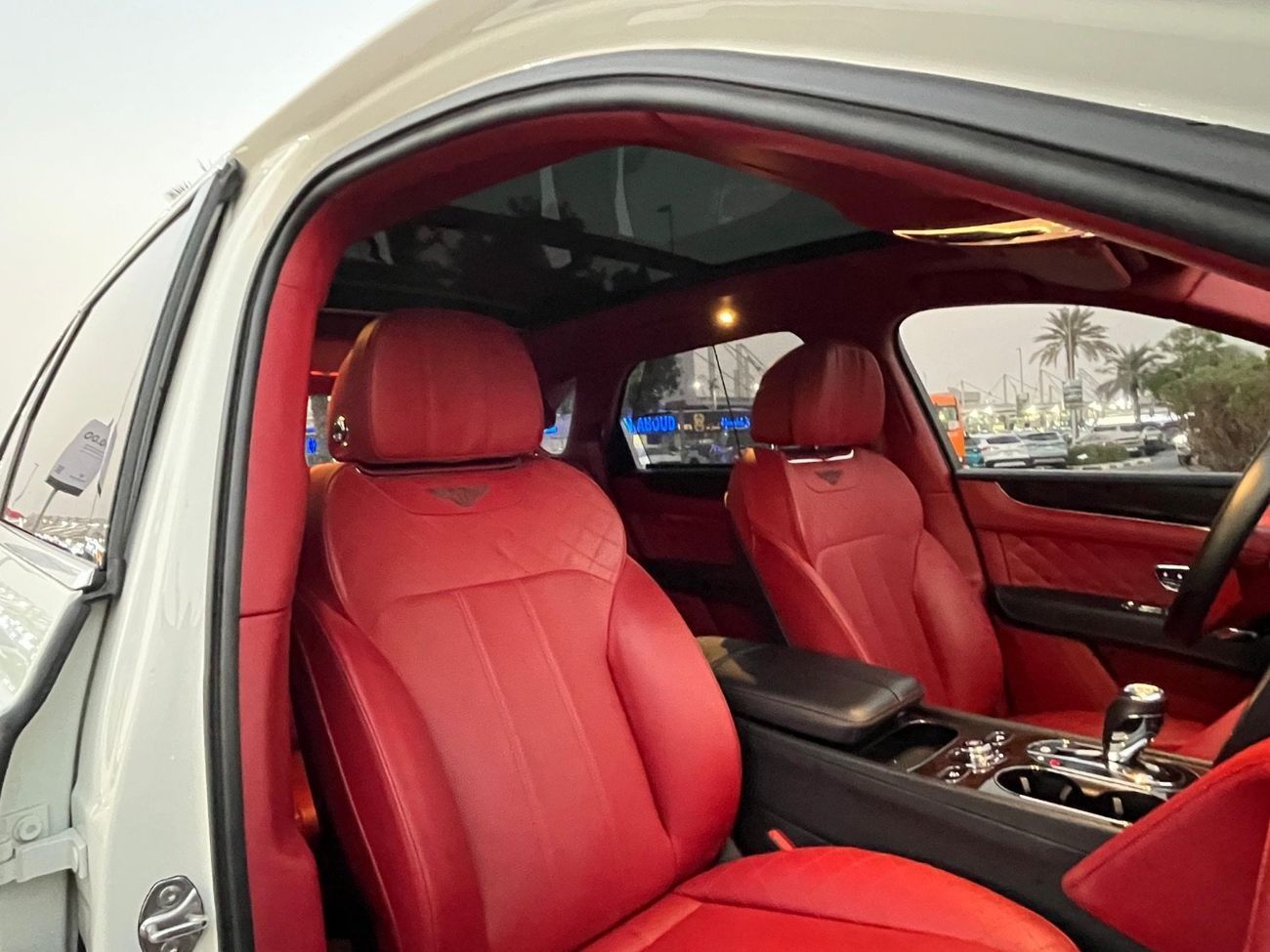 بنتلي بينتايجا Bentayga 4.0T