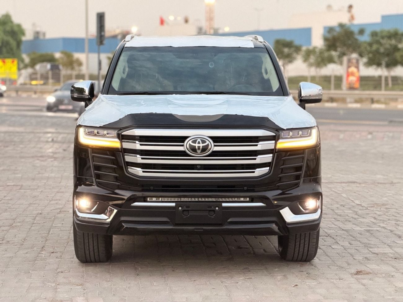 تويوتا لاند كروزر VXR GXR