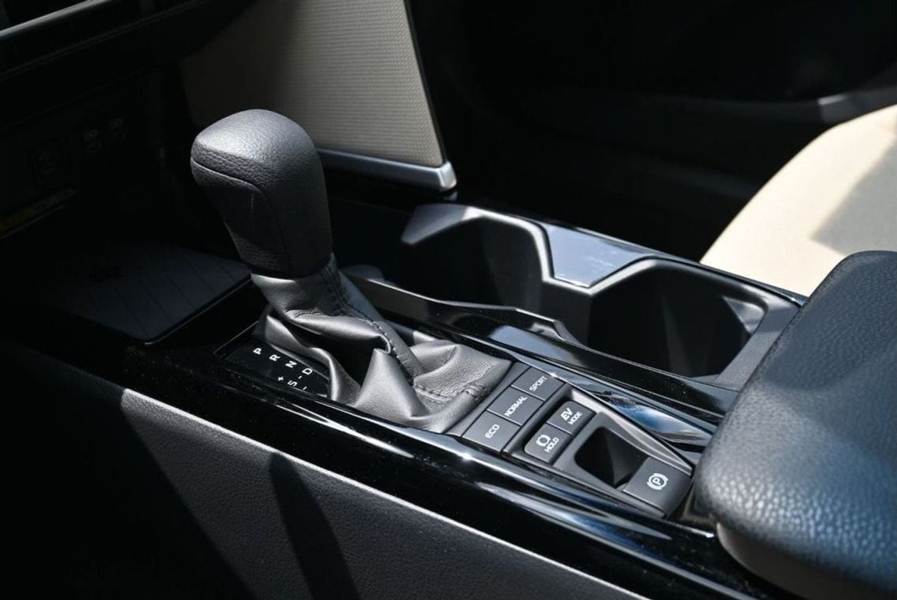 Toyota Camry Toyota Camry E-Plus 2.5L Hybrid, Model 2025, Color White (Export Price)