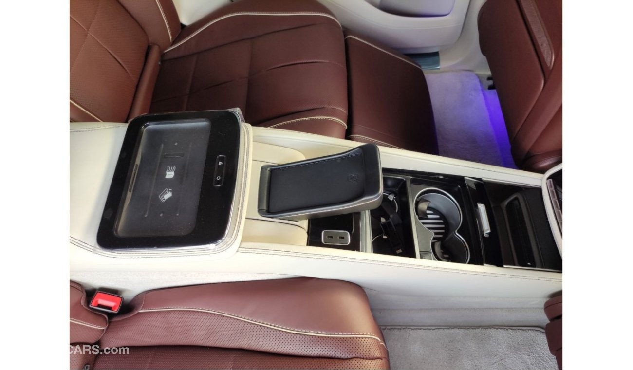 Mercedes Maybach GLS600 Maybach 4.0L V8 Automatic with E-Active Body Control (For Local Registration +10% for Customs & VAT)