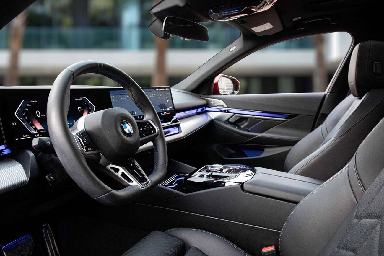 بي أم دبليو 520i 520i M-Sport Pro | 4,113 P.M | 0% Downpayment | IMMACULATE!