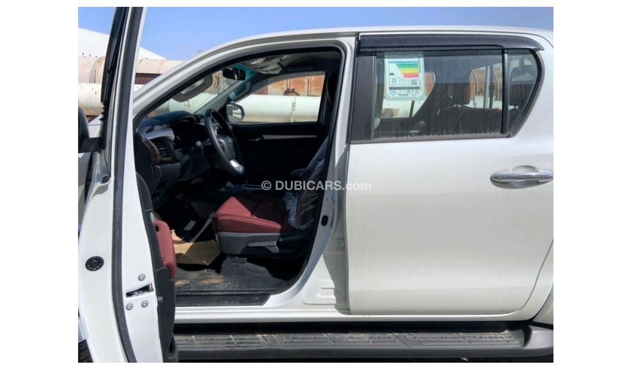 Toyota Hilux 2023 TOYOTA HILUX 2.7L GASOLINA A/T DISPONIBLE