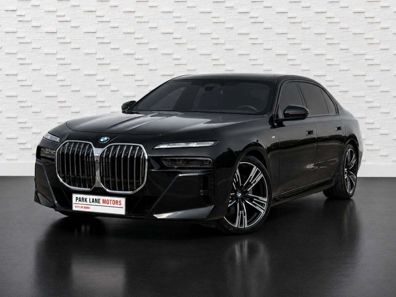 بي أم دبليو 735i M SPORT INDIVIDUAL