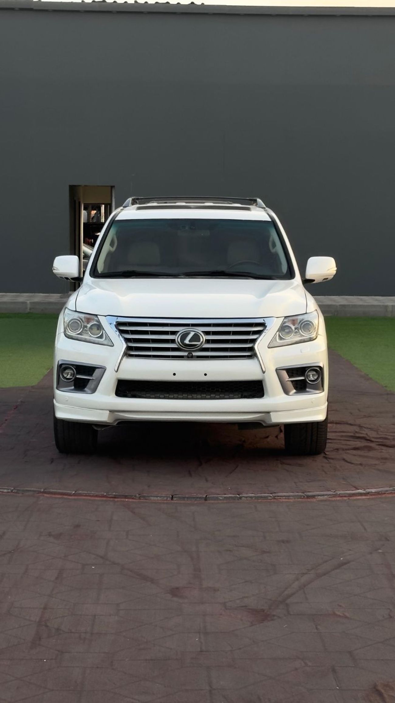 Lexus LX 570