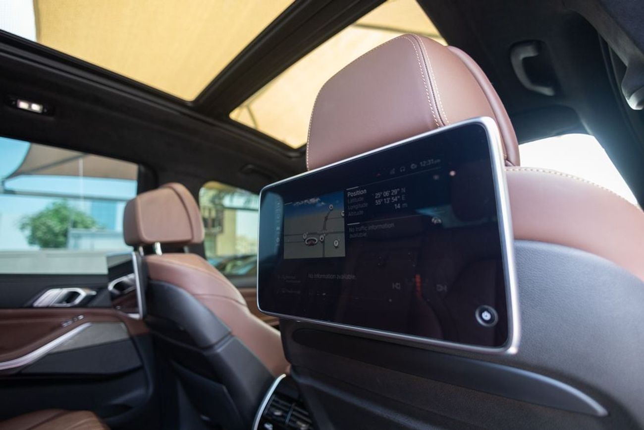 BMW X7 40i M Sport Pure 3.0L (340 HP)