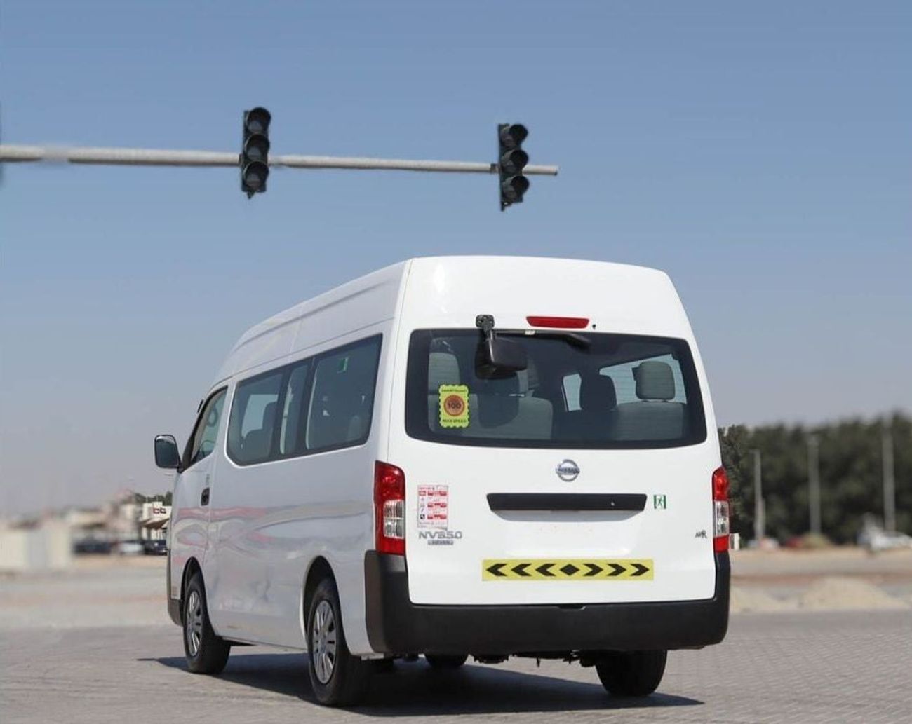 Nissan Urvan Std 2.5L (14 Seater) Nissan Urvan | 2.5 L | 2020 | GCC | Accident-Free | In Excellent Condition | 12
