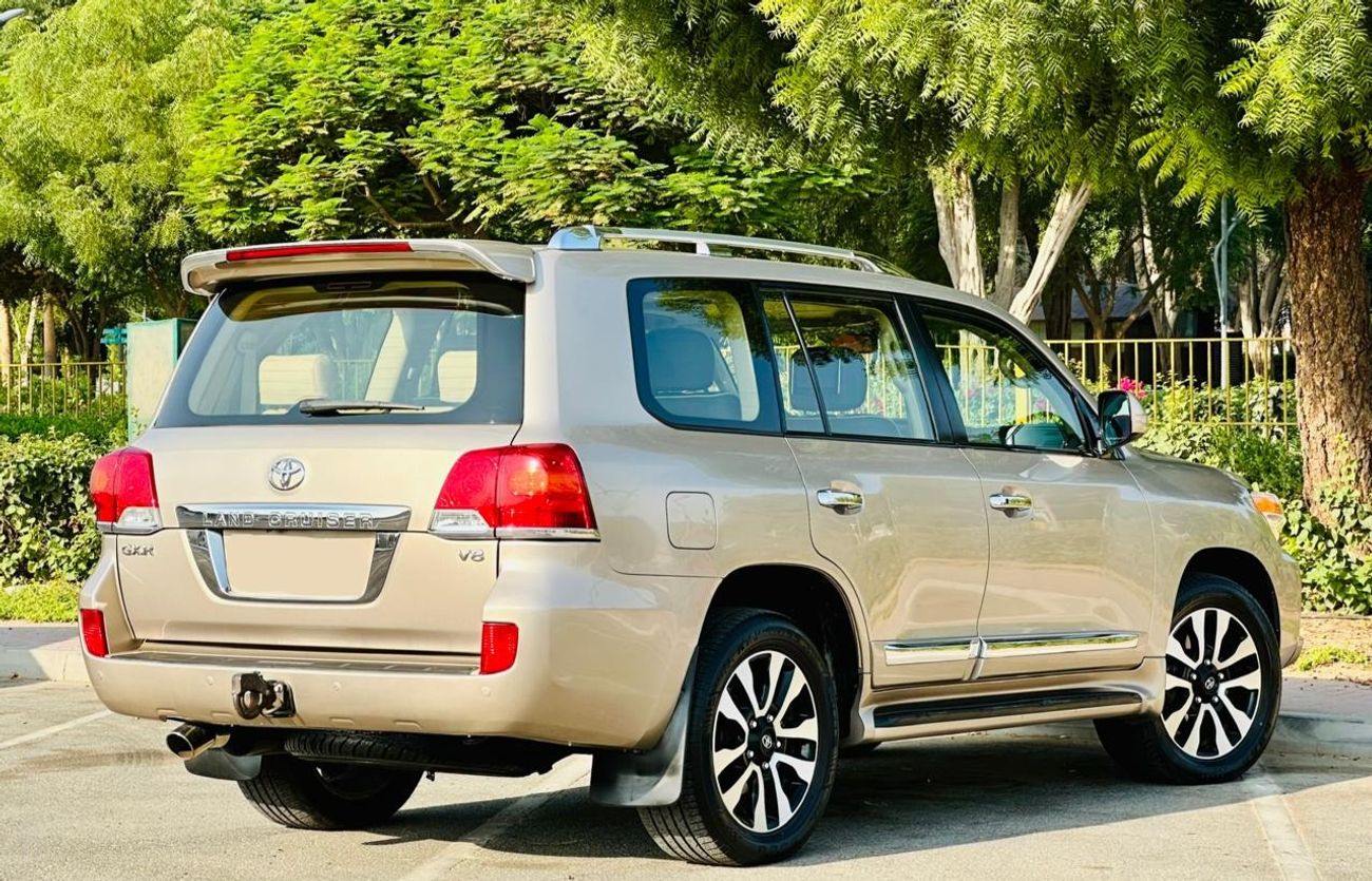 Toyota Land Cruiser GXR GT 4.6L 4WD