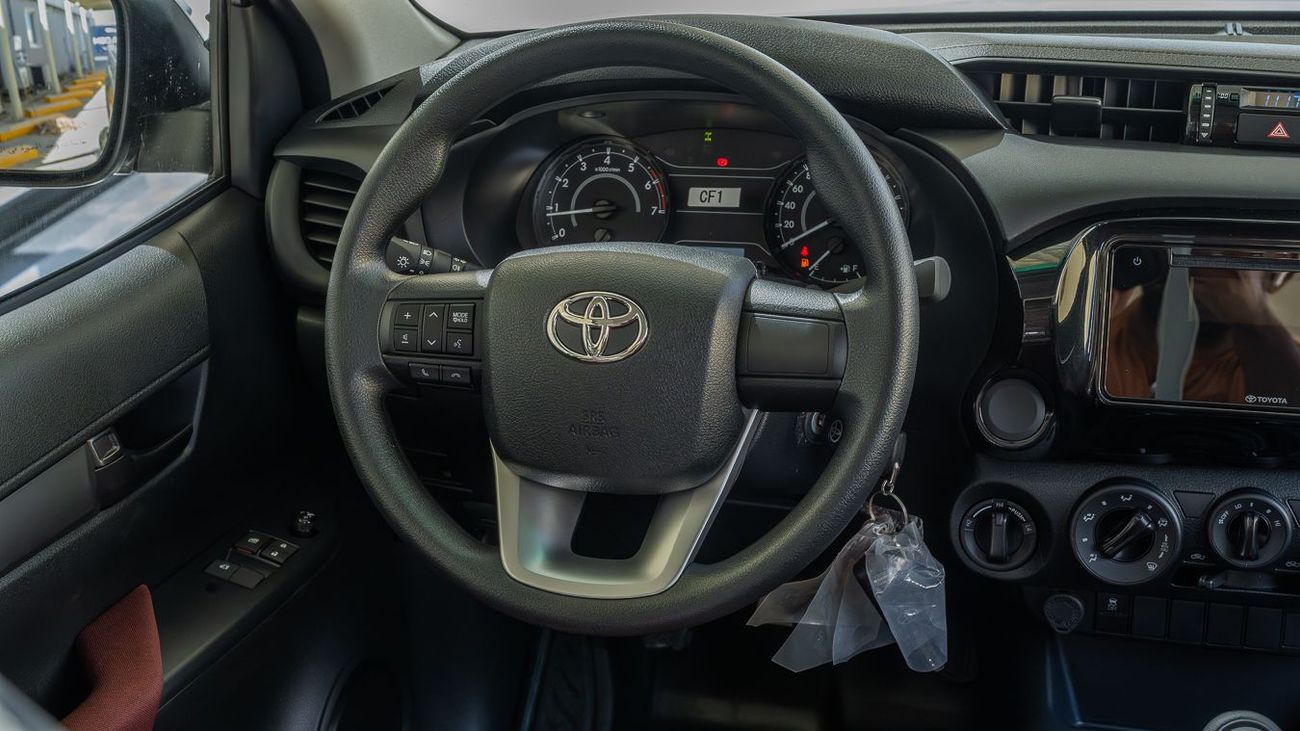 Toyota Hilux TOYOTA HILUX 2.7 SC 4X4 BASIC 5MT -2026YM