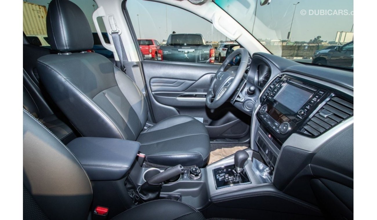 Mitsubishi L200 Sportero 2.4L Diesel Automatic with Leather Seats , Power Seat and Auto A/C