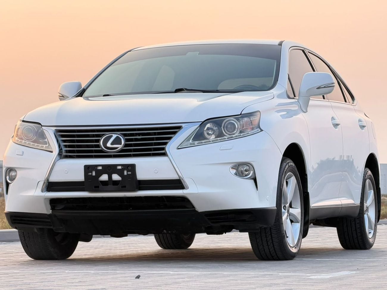 Lexus RX350 PREMIUM Gulf specification number 2, cruise control, electric seats