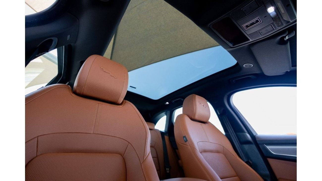 جاكوار F بيس Jaguar F-Pace R-Dynamic SE P250 2022 GCC under Agency Warranty and Service Contract with Flexible Do