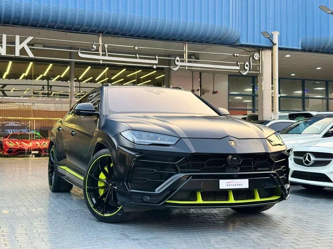Lamborghini Urus STD 4.0T V8