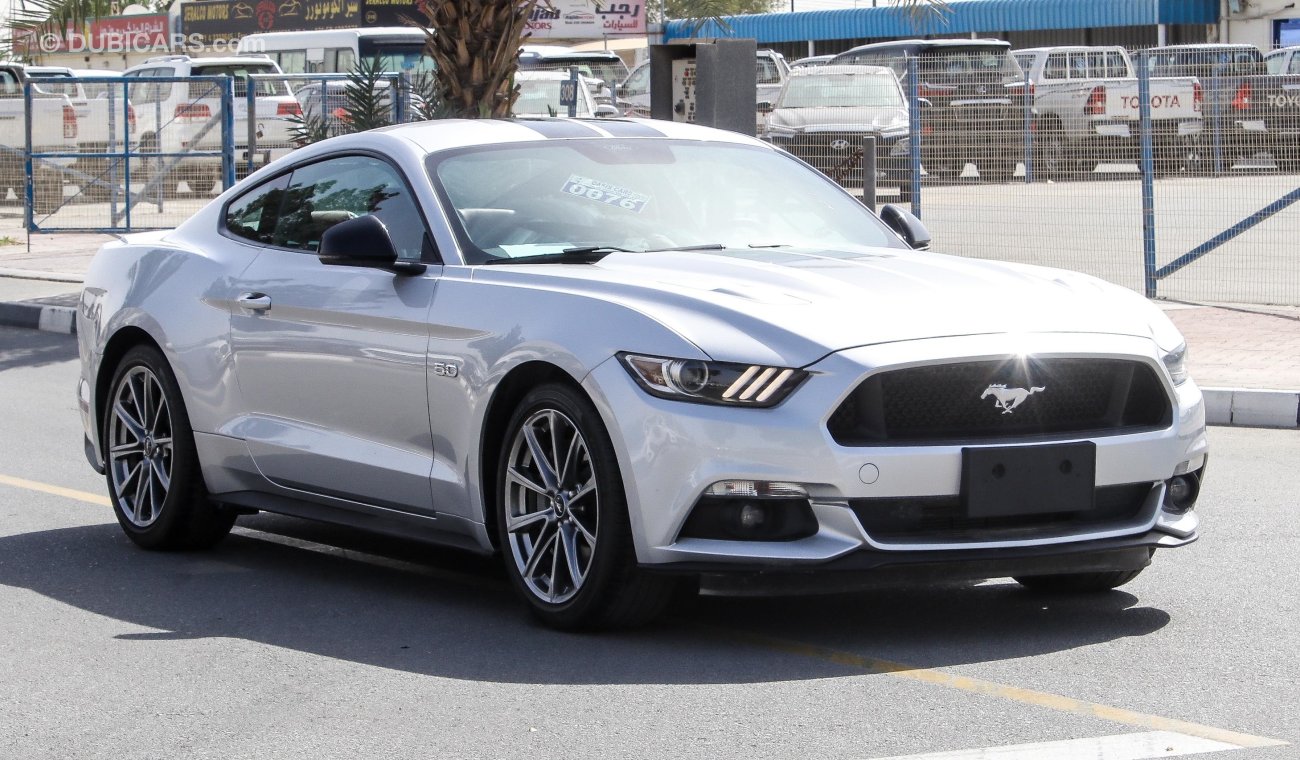 Ford Mustang V8 Premium 5.0L