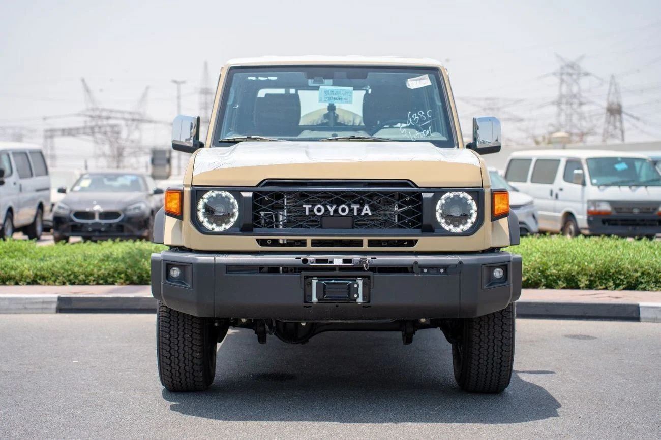 تويوتا لاند كروزر بيك آب 2025 Toyota Land Cruiser 79 DC 2.8L Diesel | Full option