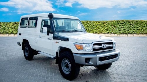 تويوتا لاند كروزر هارد توب V6, 4.0L, PETROL, M/T, 2023 MODEL, 9 SEATS