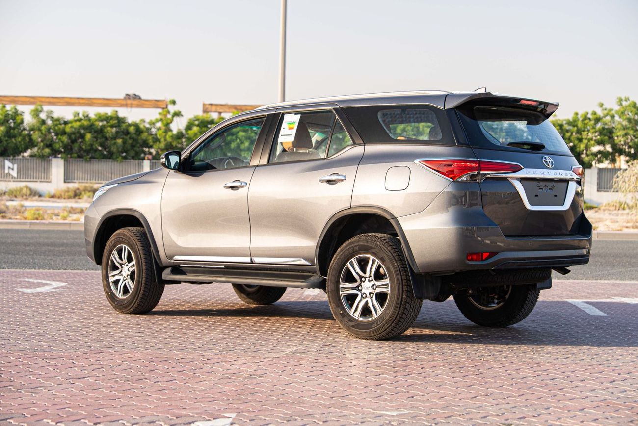تويوتا فورتونر 2024 Toyota Fortuner HI 2.7 - Grey Mettalic Inside Quartz | Export Only