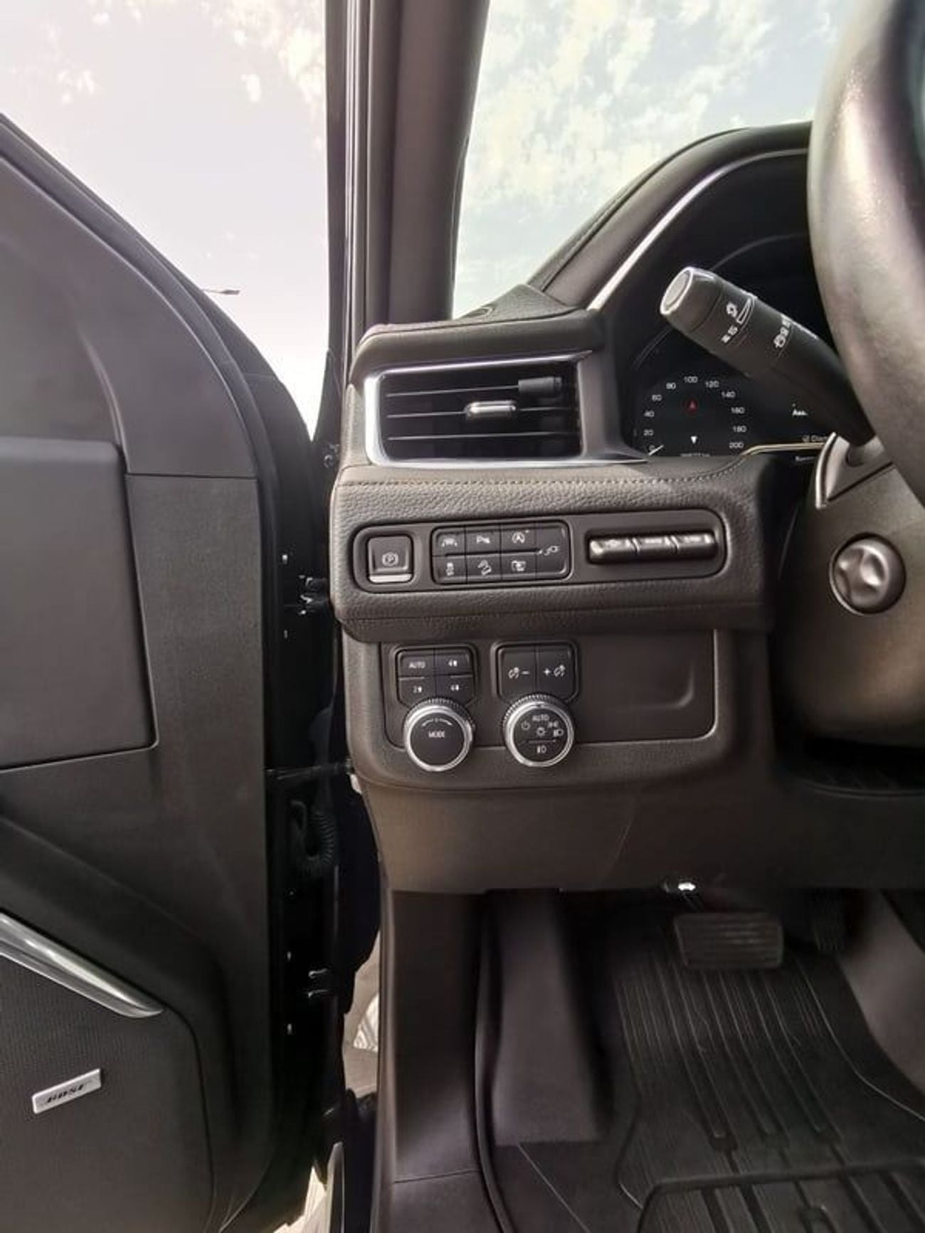 GMC Yukon GMC Denali Diesel - 2022 - Dark Blue