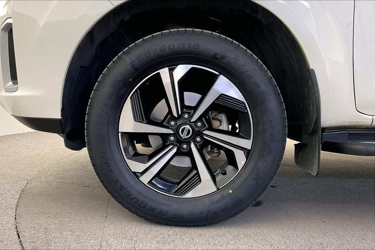 Nissan XTerra Platinum | Guaranteed Warranty | 0 Down Payment