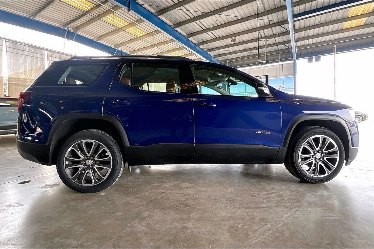 جي أم سي أكاديا AT4 | National Day Celebration | شامل الضمان | 0 ﺪﻔﻋﺓ ﺃﻮﻟﻯ