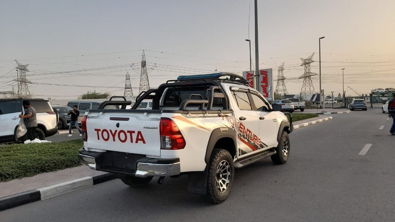 تويوتا هيلوكس RIGHT HAND DIESEL