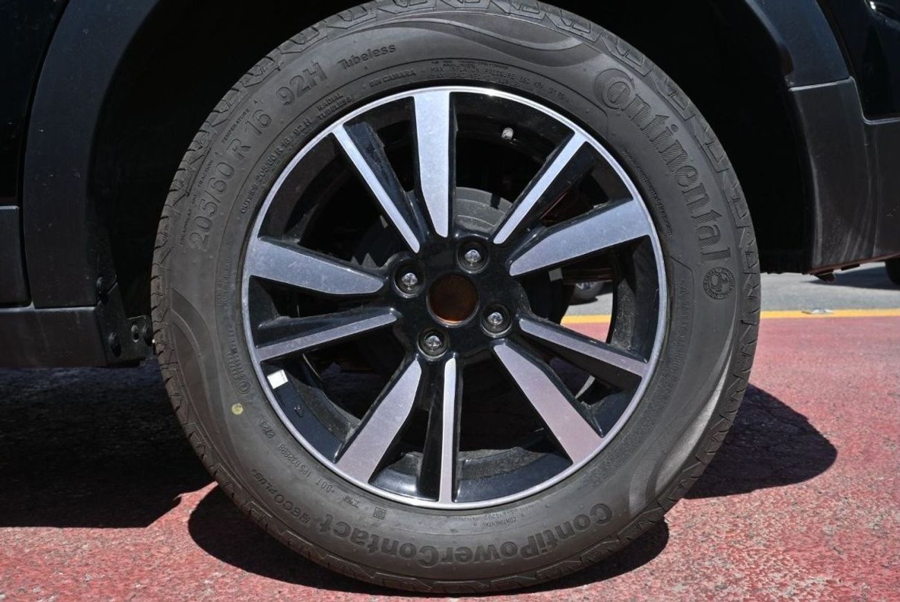 Nissan Kicks Nissan Kicks 1.6L Petrol, Color Black Model 2024