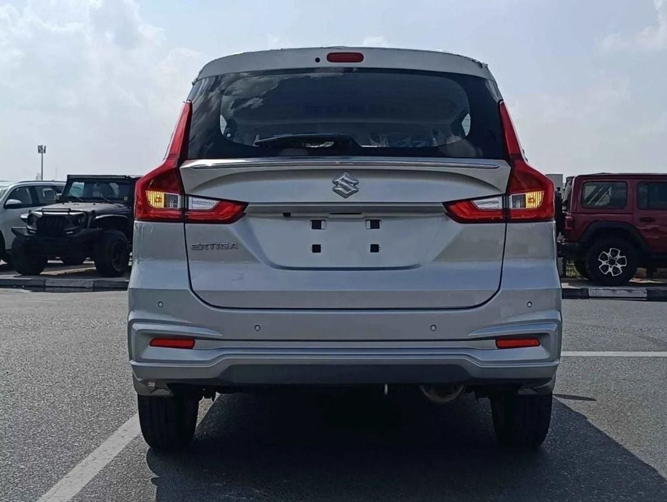 سوزوكي ايرتيغا SUZUKI ERTIGA GLX 2024 A/T 1.5L 4CY PETROL SILVER full