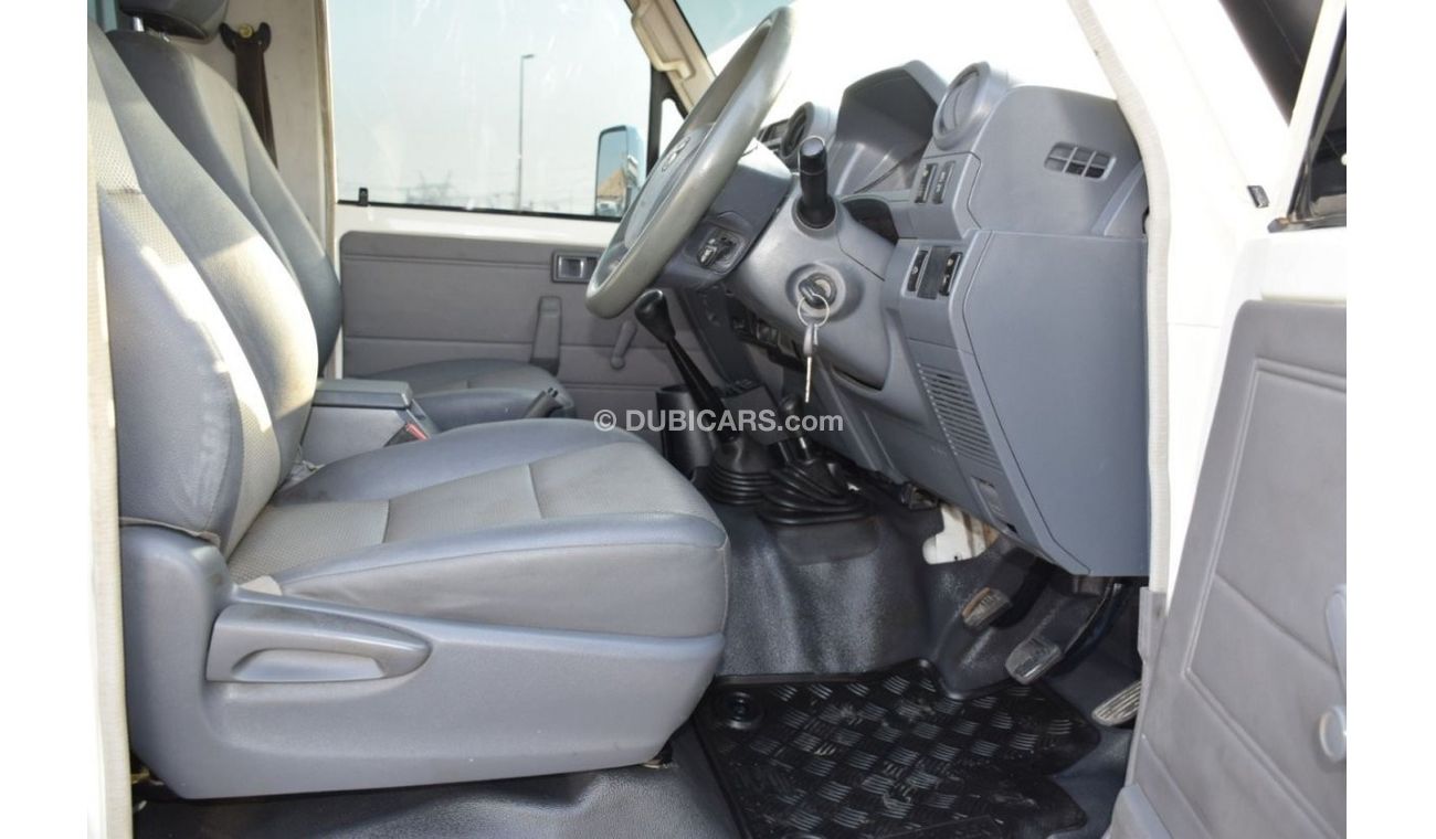 Toyota Land Cruiser Pick Up