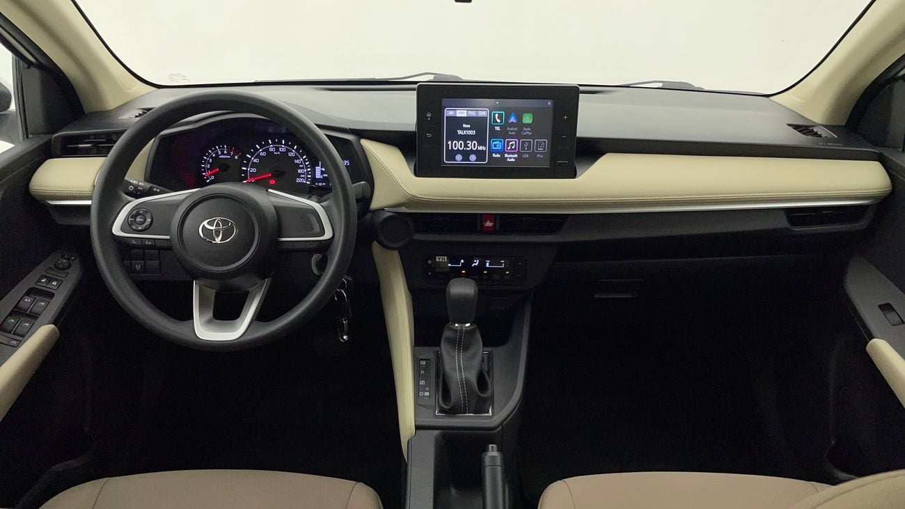 تويوتا يارس E 1.5 | بدون دفعة مقدمة | اختبار القيادة في المنزل