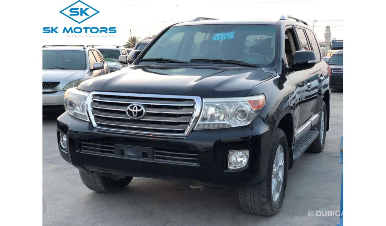 Toyota Land Cruiser 4.0L, Leather Seats, DVD + Rear Camera, Alloy Rims, Sunroof, Power Seats, Push Start, CODE-66285