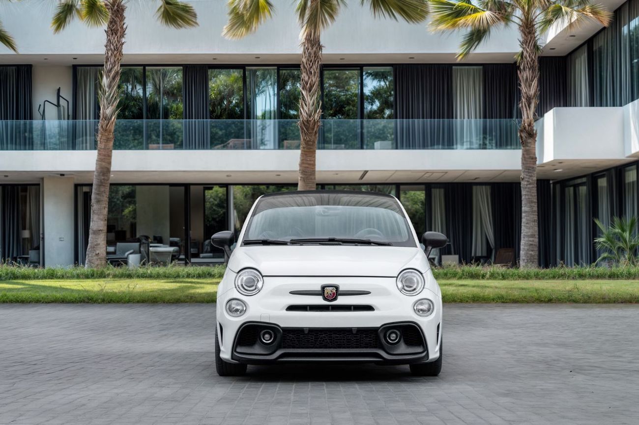 Abarth 695 Turismo Cabrio | 1,273 P.M | 0% Downpayment | Spectacular Condition!